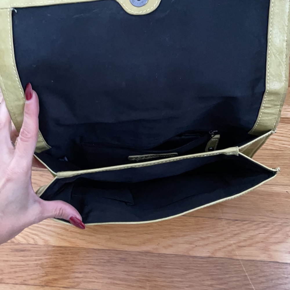 Bcbgeneration Clutch - image 3